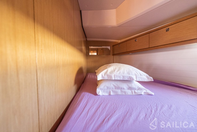 Bavaria 46 Cruiser - Yacht Charter Sailica