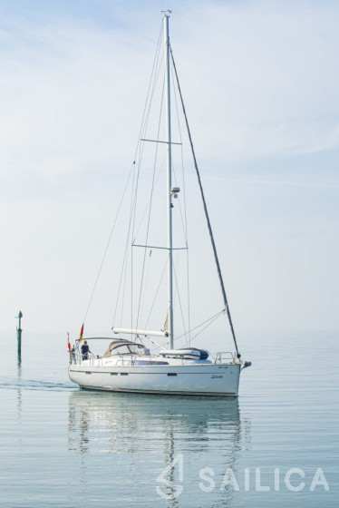 Bavaria 46 Cruiser - Yacht Charter Sailica