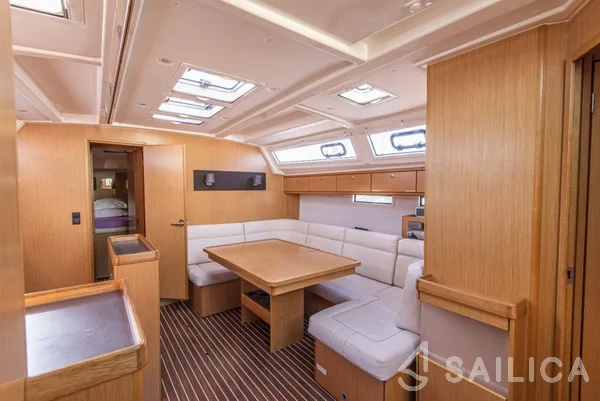 Bavaria 46 Cruiser - Yacht Charter Sailica