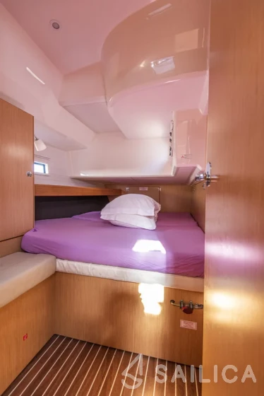 Bavaria 46 Cruiser - Yacht Charter Sailica