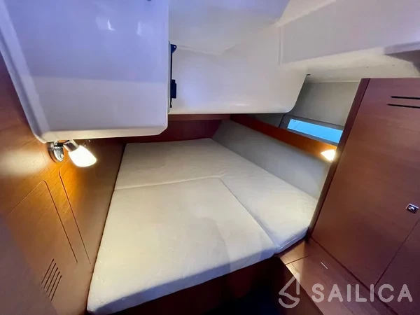 Dufour 460 GL - Yacht Charter Sailica