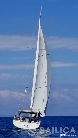 Oceanis 51.1 - Yacht Charter Sailica