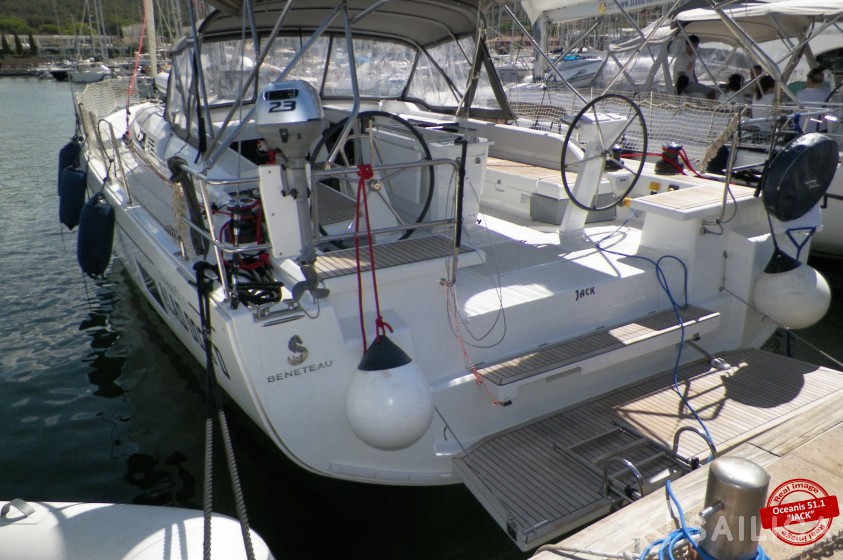 Oceanis 51.1 - Yacht Charter Sailica