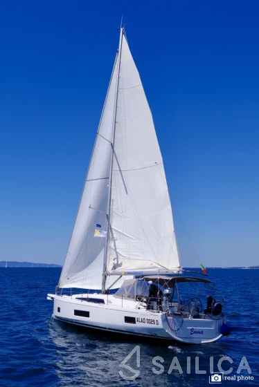 Oceanis 46.1 - Yacht Charter Sailica