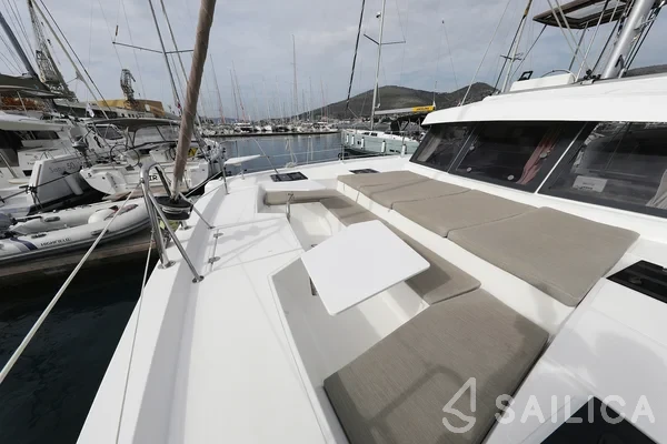 Bali Catspace - Yacht Charter Sailica