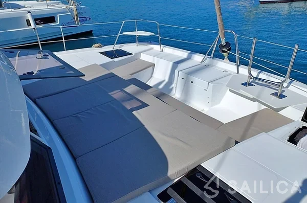 Bali Catspace - Yacht Charter Sailica
