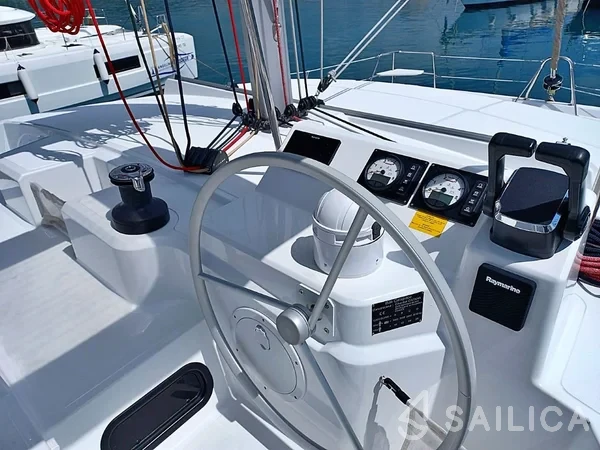 Bali Catspace - Yacht Charter Sailica
