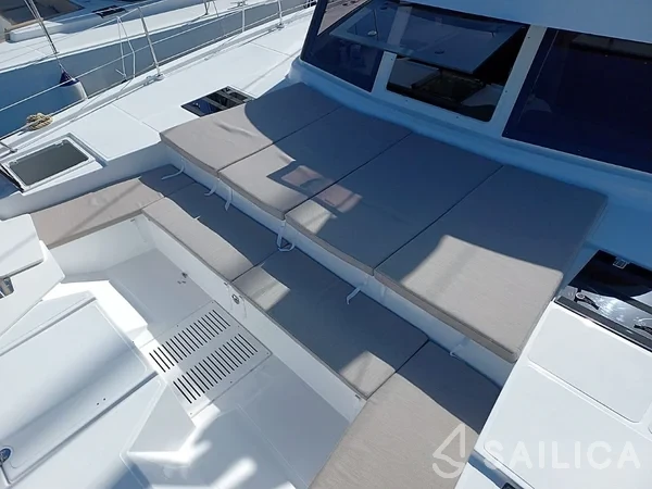 Bali Catspace - Yacht Charter Sailica