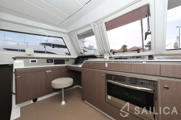 Bali Catspace - Yacht Charter Sailica