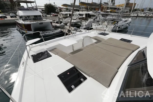Bali Catspace - Yacht Charter Sailica