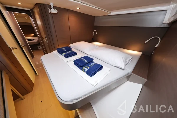 Bali Catspace - Yacht Charter Sailica
