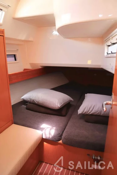 Bavaria 40 Cruiser - Yacht Charter Sailica