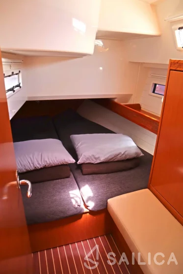 Bavaria 40 Cruiser - Yacht Charter Sailica