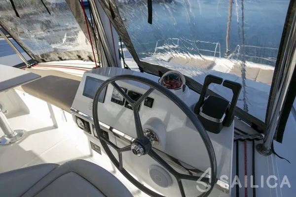 Bali 4.3 - Yacht Charter Sailica