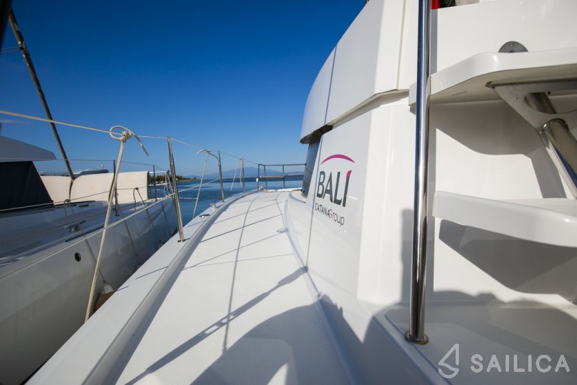 Bali 4.3 - Yacht Charter Sailica