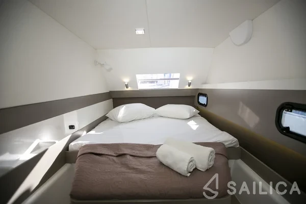 Bali 4.3 - Yacht Charter Sailica