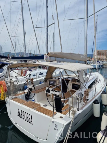 Dufour 360 GL - Yacht Charter Sailica