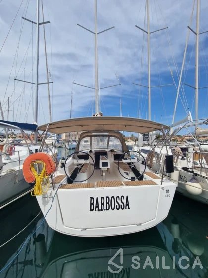 Dufour 360 GL - Yacht Charter Sailica