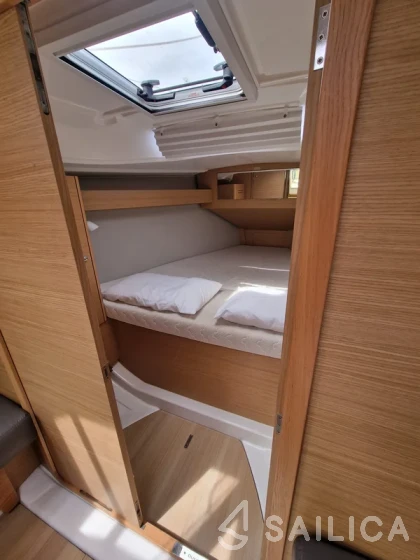 Dufour 360 GL - Yacht Charter Sailica