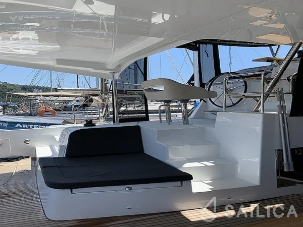 Lagoon 42 - Yacht Charter Sailica