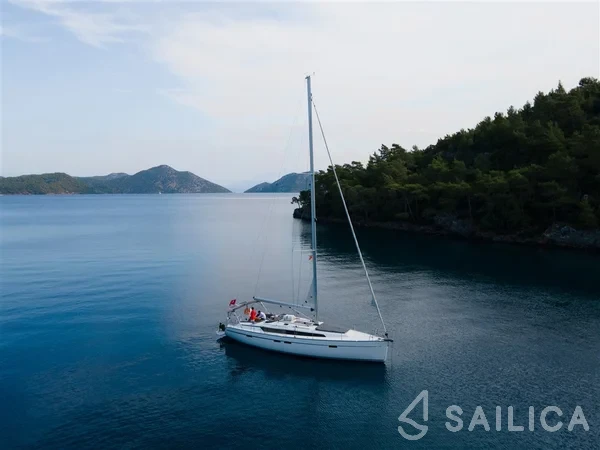 Bavaria 46 Cruiser - Yacht Charter Sailica