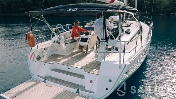 Bavaria 46 Cruiser - Yacht Charter Sailica