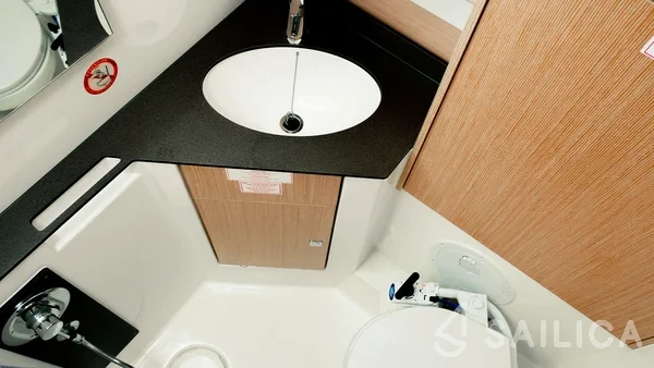 Bavaria 46 Cruiser - Yacht Charter Sailica