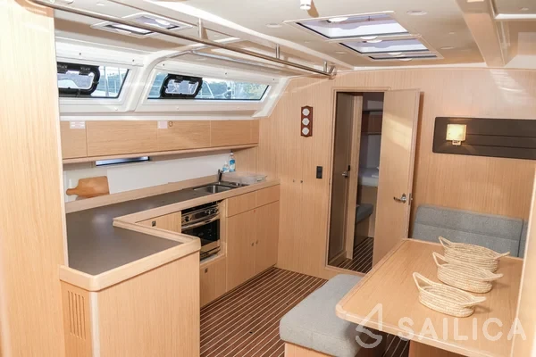 Bavaria 46 Cruiser - Yacht Charter Sailica