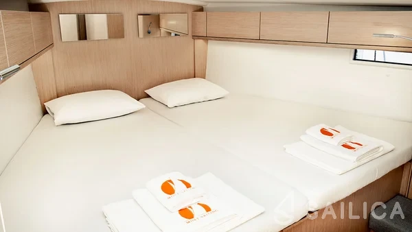 Bavaria 46 Cruiser - Yacht Charter Sailica