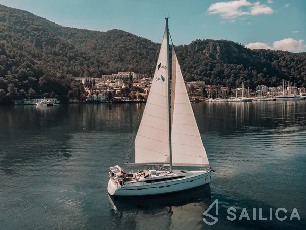 Bavaria 46 Cruiser - Yacht Charter Sailica