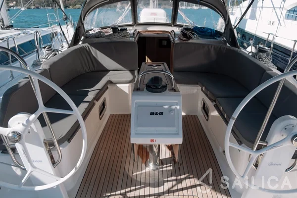 Bavaria 46 Cruiser - Yacht Charter Sailica