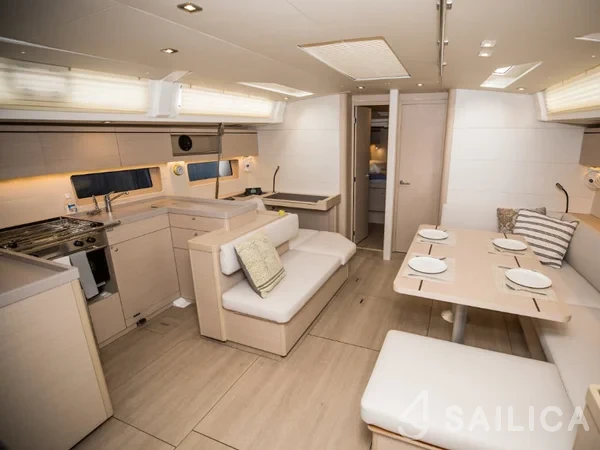 Oceanis 51.1 - Yacht Charter Sailica