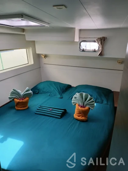 Lagoon 40 - Yacht Charter Sailica