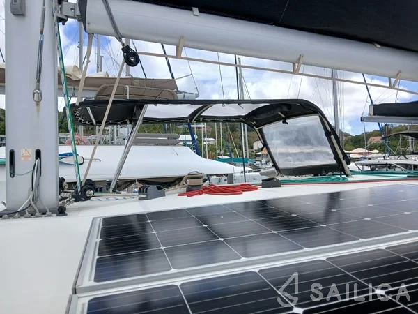Lagoon 42 - Yacht Charter Sailica