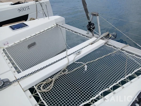 Lagoon 42 - Yacht Charter Sailica