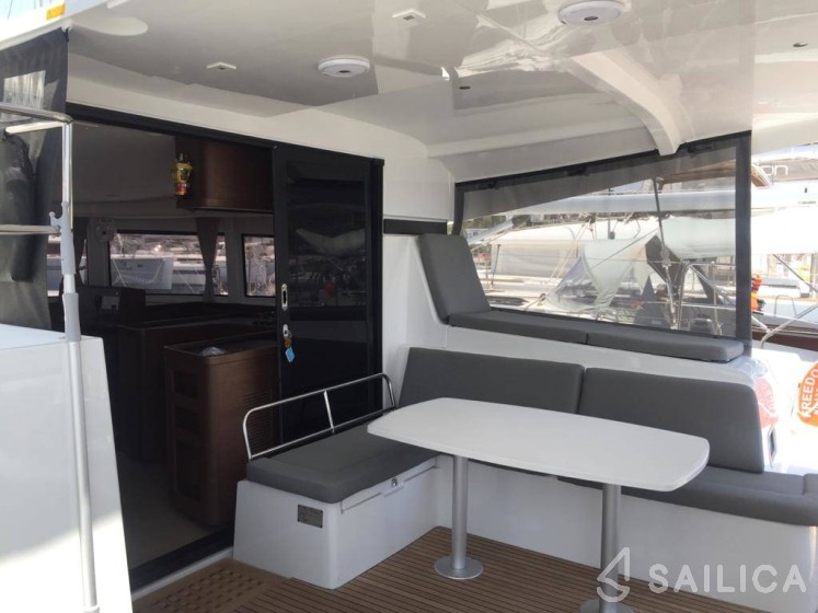 Lagoon 42 - Yacht Charter Sailica