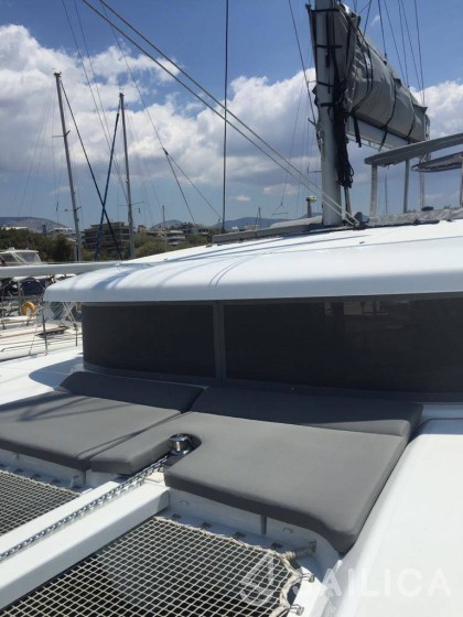 Lagoon 42 - Yacht Charter Sailica