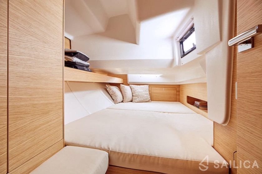 Elan E5 - Yacht Charter Sailica
