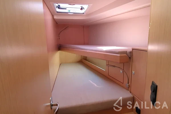 Bavaria C45 - Yacht Charter Sailica