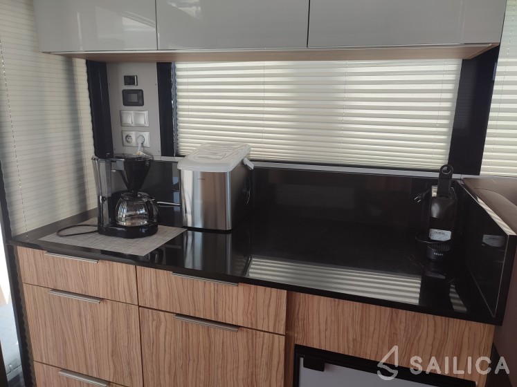 Seamaster 45 - Yacht Charter Sailica