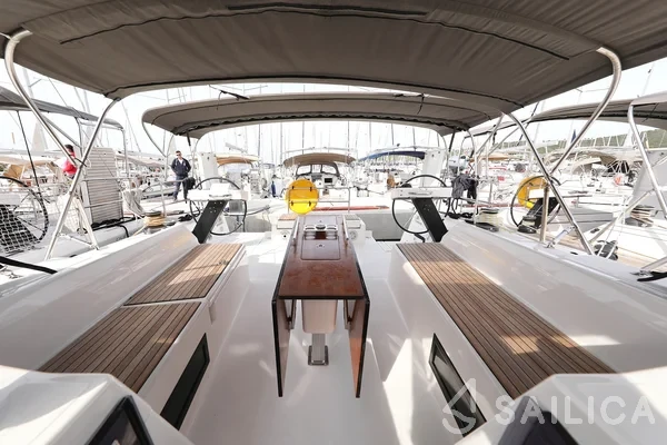 Dufour 470 - Yacht Charter Sailica
