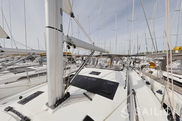 Dufour 470 - Yacht Charter Sailica