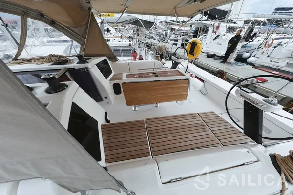 Dufour 430 Grand Large - Yacht Charter Sailica