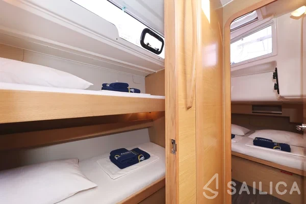 Dufour 430 Grand Large - Yacht Charter Sailica