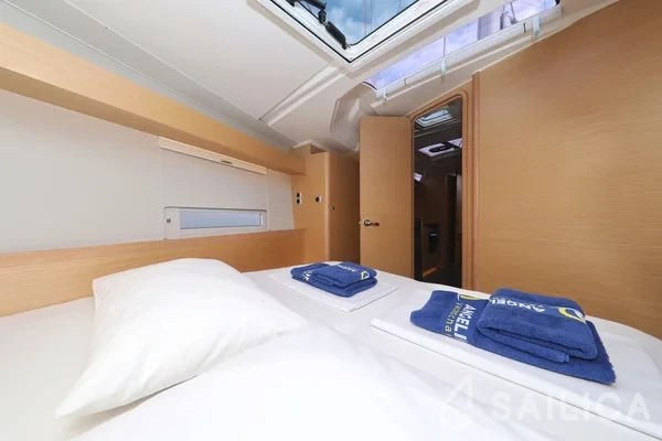 Dufour 430 Grand Large - Yacht Charter Sailica