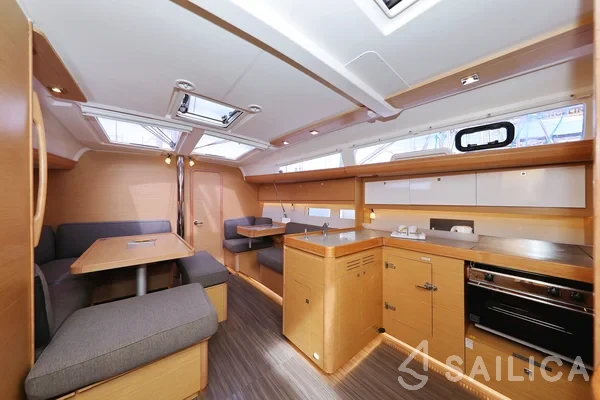 Dufour 412 GL - Yacht Charter Sailica