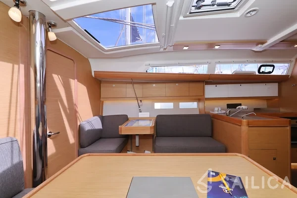 Dufour 412 GL - Yacht Charter Sailica