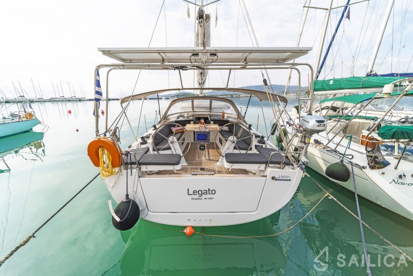 Hanse 418 - Yacht Charter Sailica