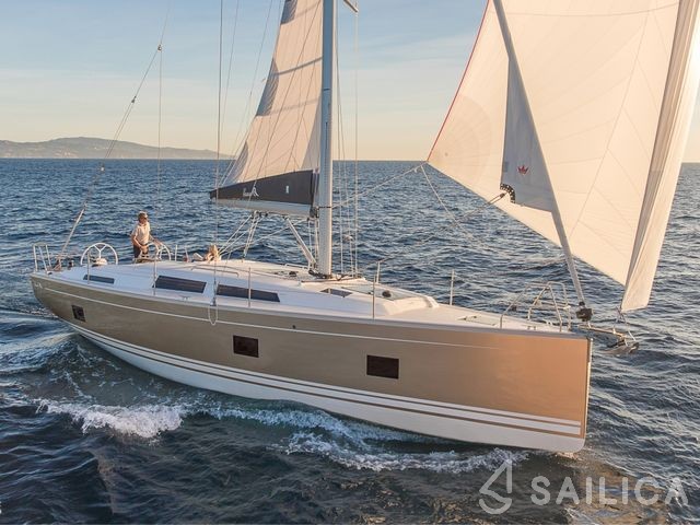 Hanse 418 - Yacht Charter Sailica