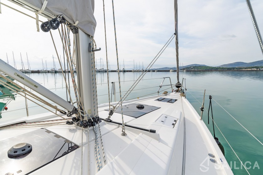 Hanse 418 - Yacht Charter Sailica